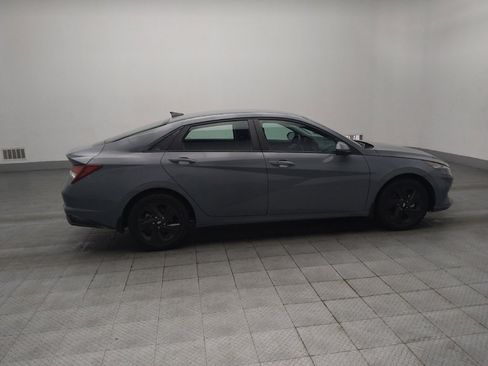 Used 2022 Hyundai Elantra SEL image 10