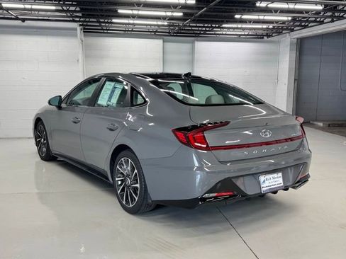 Used 2022 Hyundai Sonata Limited FWD image 3