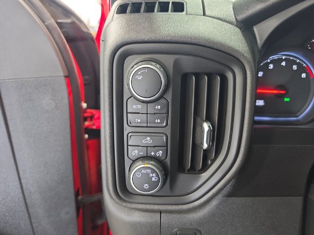 Used 2020 Chevrolet Silverado 1500 Custom Trail Boss w/ Custom Convenience Package AWD/4WD image 20