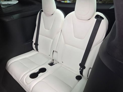 Used 2018 Tesla Model X 100D AWD/4WD image 15