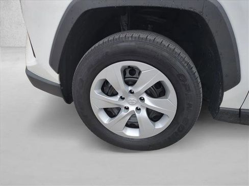 Certified 2025 Toyota RAV4 LE FWD image 23