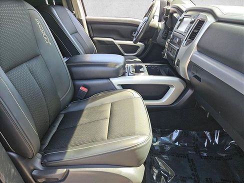 Used 2017 Nissan Titan PRO-4X AWD/4WD image 23