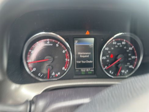 Used 2017 Toyota RAV4 SE w/ Power Special Value Package image 5