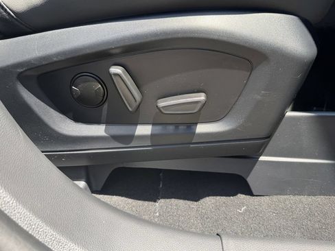 New 2026 Ford Explorer Active w/ Active Comfort Package RWD image 10