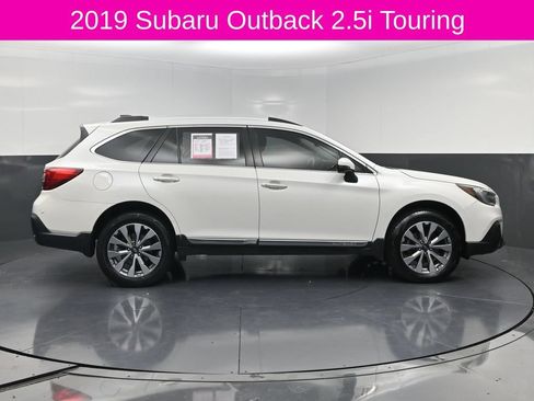 Used 2019 Subaru Outback 2.5i Touring AWD/4WD image 4