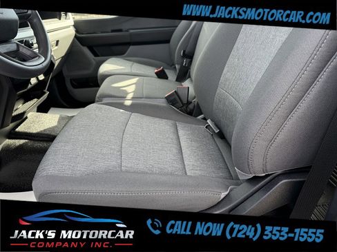 Used 2024 Ford F250 XL image 25