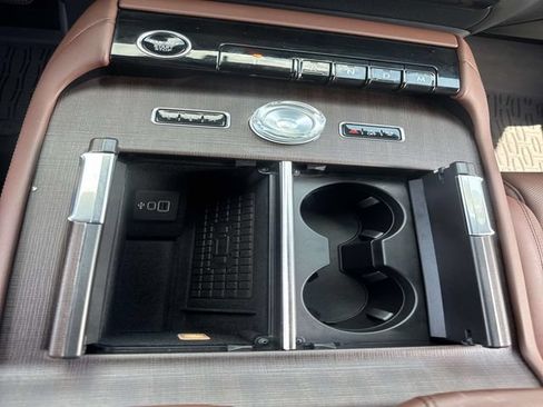 Certified 2026 Lincoln Navigator Reserve AWD/4WD image 25
