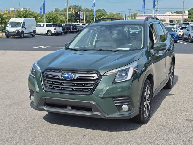 Used 2023 Subaru Forester Limited AWD/4WD image 7