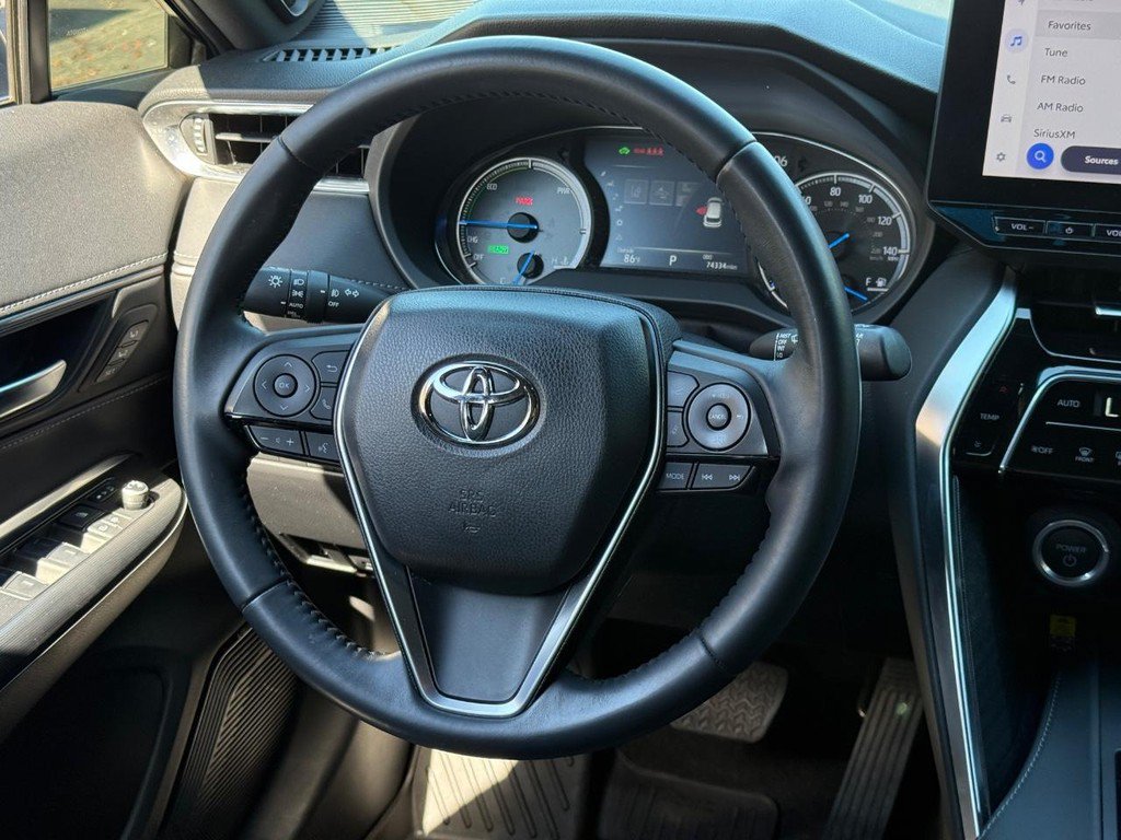Used 2023 Toyota Venza XLE AWD/4WD image 11
