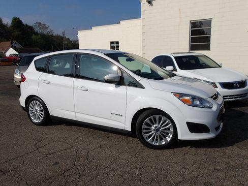 Used 2017 Ford C-MAX SE image 8