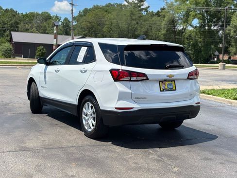 Used 2023 Chevrolet Equinox LS w/ LS Convenience Package AWD/4WD image 6