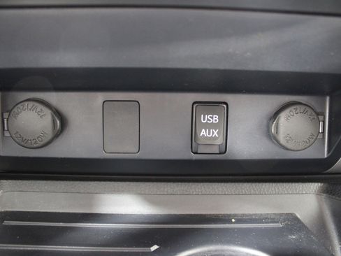 Used 2019 Toyota Tundra SR5 image 20