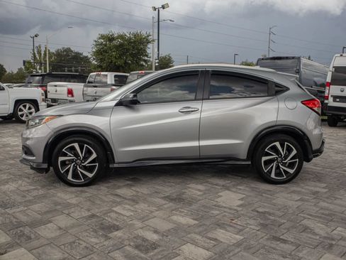 Used 2019 Honda HR-V Sport image 4