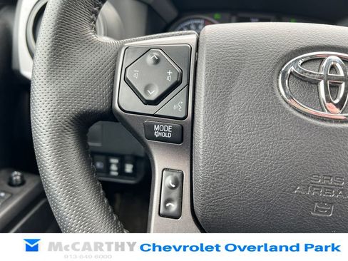 Used 2022 Toyota Tacoma TRD Off-Road w/ TRD Premium Off Road Package image 13