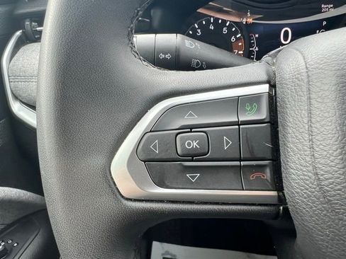 Used 2024 Jeep Compass Latitude AWD/4WD image 14