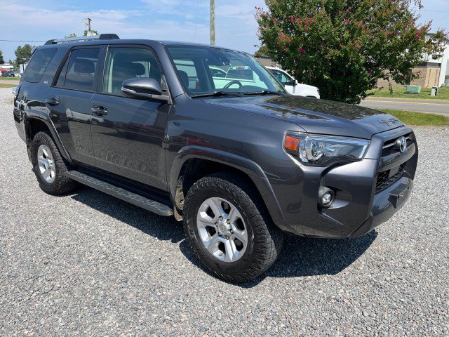 Used 2021 Toyota 4Runner SR5 Premium w/ Moonroof Package AWD/4WD image 4