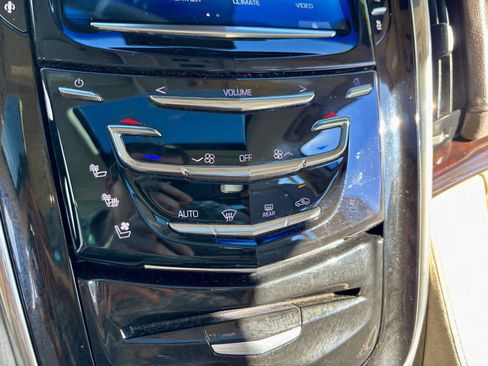 Used 2015 Cadillac Escalade ESV Premium image 37