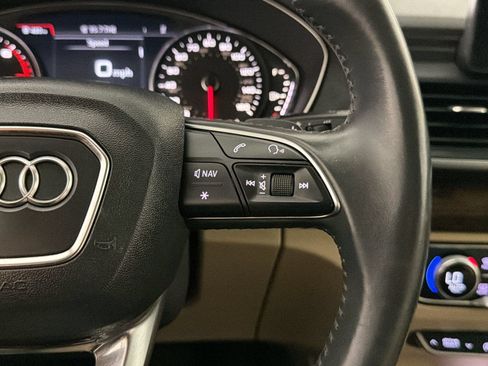 Used 2019 Audi Q5 2.0T Premium w/ Convenience Package AWD/4WD image 17