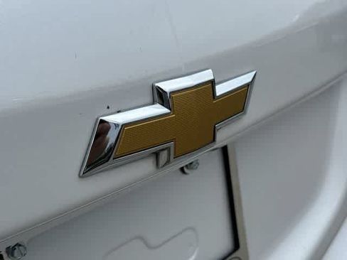 Used 2021 Chevrolet Equinox LT FWD image 11
