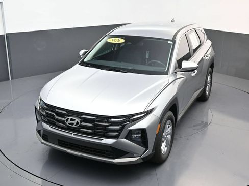 Certified 2026 Hyundai Tucson SE FWD image 21