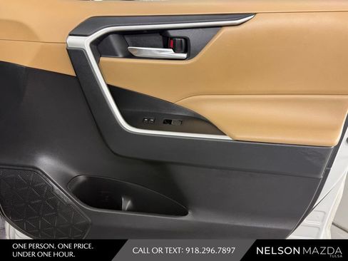 Used 2020 Toyota RAV4 XLE Premium FWD image 45