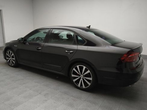 Used 2018 Volkswagen Passat 3.6 FWD image 3