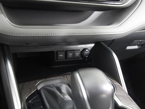 Used 2020 Toyota Highlander Limited image 15