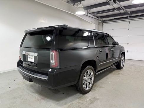Used 2017 GMC Yukon XL Denali w/ Open Road Package AWD/4WD image 7