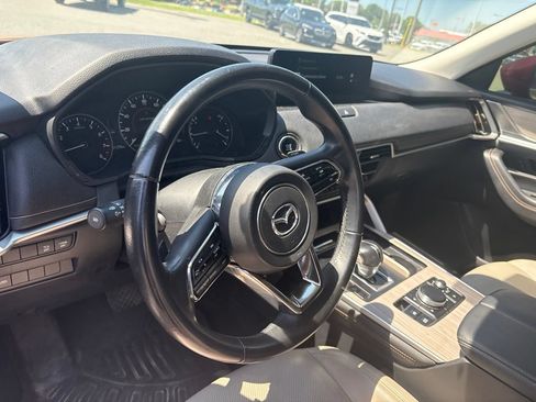 Used 2024 MAZDA CX-90 3.3 Turbo w/ Preferred Package AWD/4WD image 4