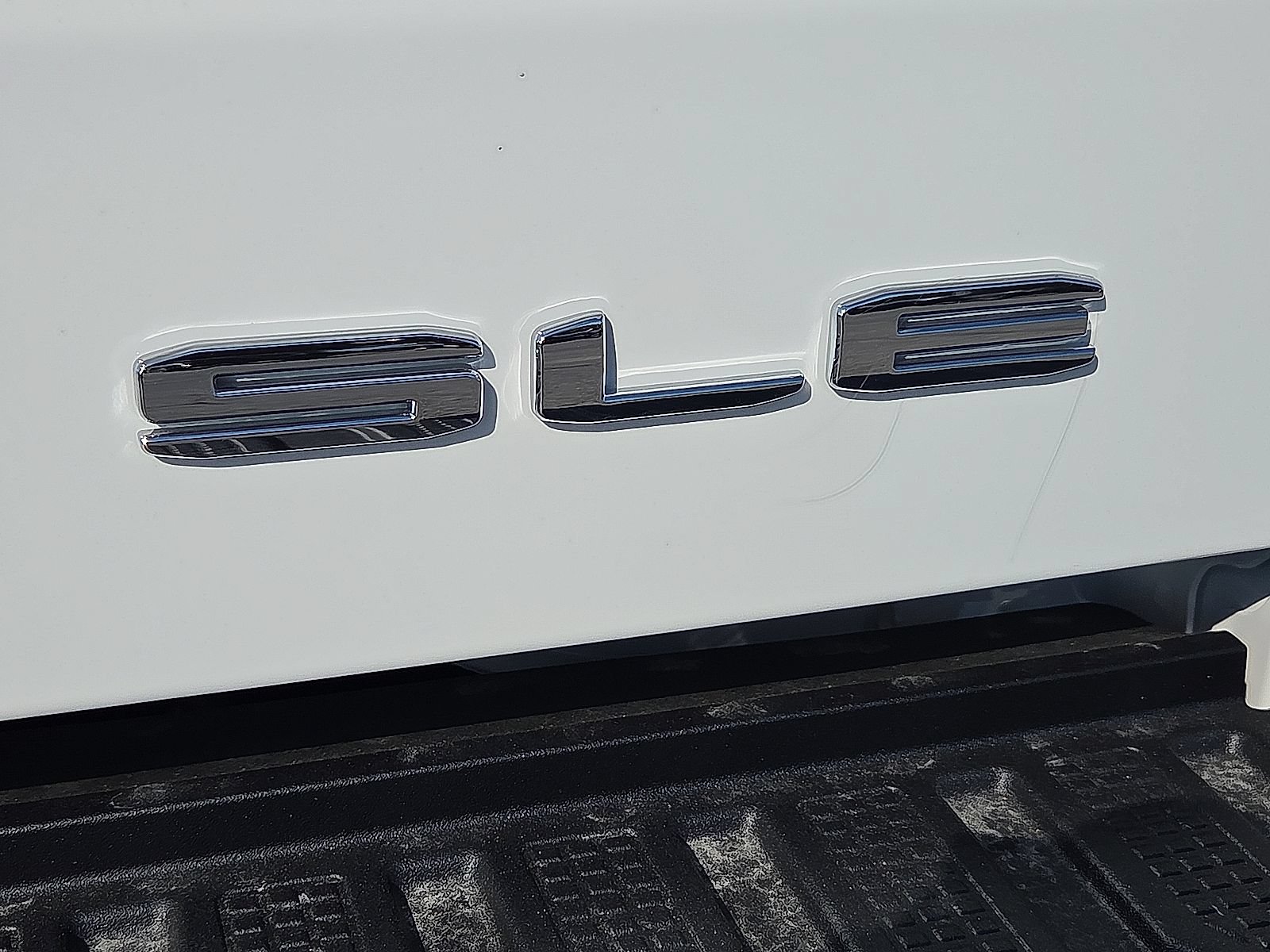 New 2026 GMC Sierra 1500 SLE AWD/4WD image 8