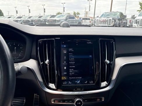 Used 2019 Volvo S60 T6 R-Design AWD/4WD image 22