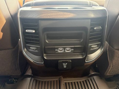 Used 2025 RAM 2500 Laramie AWD/4WD image 26