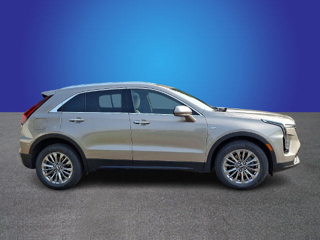 Certified 2025 Cadillac XT4 Premium Luxury FWD image 4