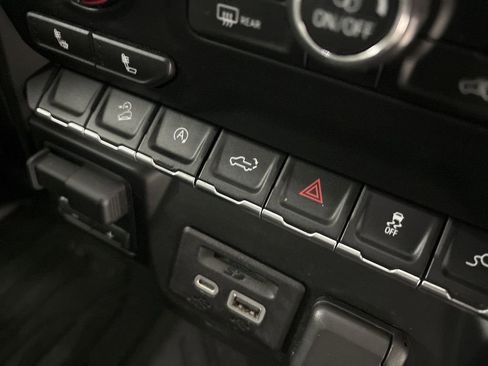 Used 2020 Chevrolet Silverado 1500 LT image 27