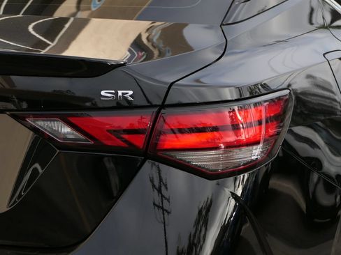Used 2020 Nissan Sentra SR FWD image 5