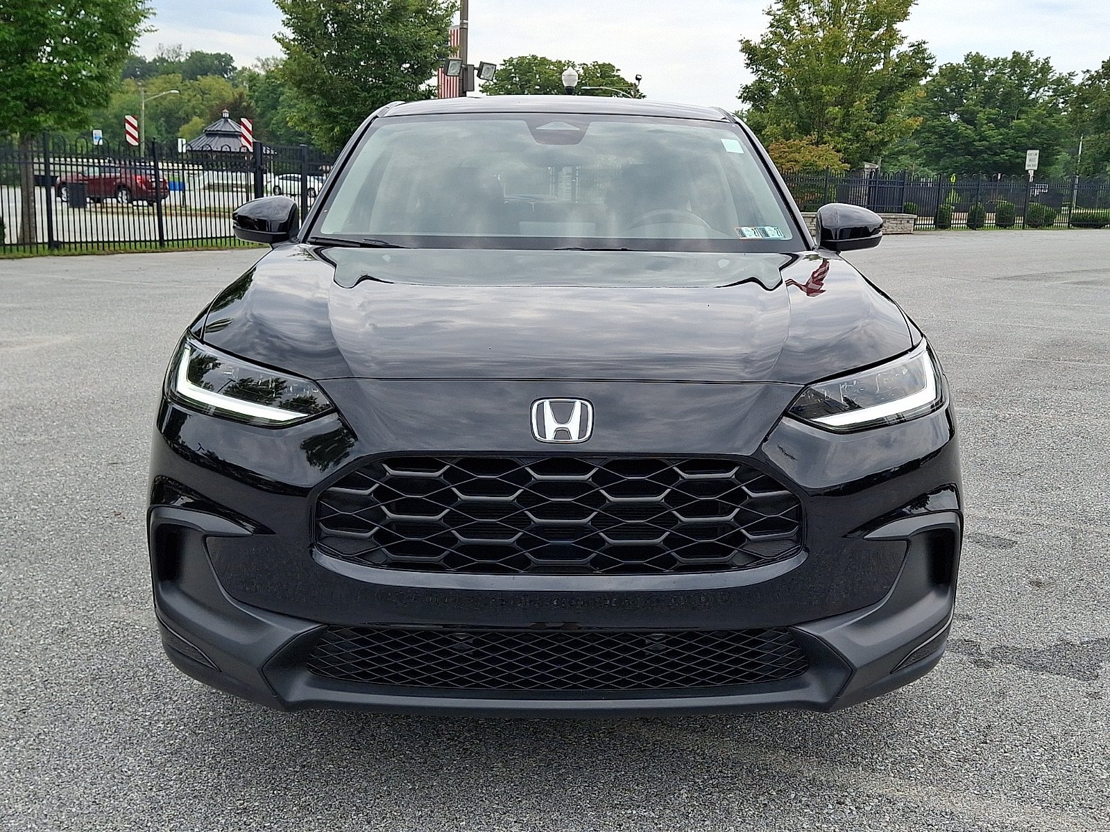 Used 2024 Honda HR-V LX image 2
