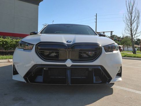Used 2026 BMW M5 w/ Executive Package AWD/4WD image 14