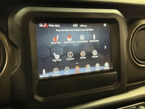 Used 2018 Jeep Wrangler Unlimited Sport S image 32