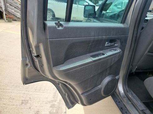 Used 2012 Jeep Liberty Sport RWD image 14