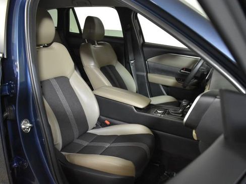 Used 2025 MAZDA CX-50 AWD 2.5 S w/ Preferred Package image 33
