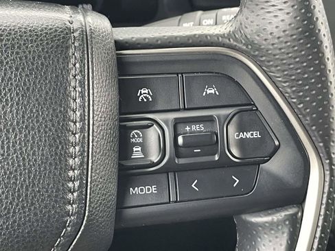 Used 2025 Toyota 4Runner TRD Off-Road AWD/4WD image 28