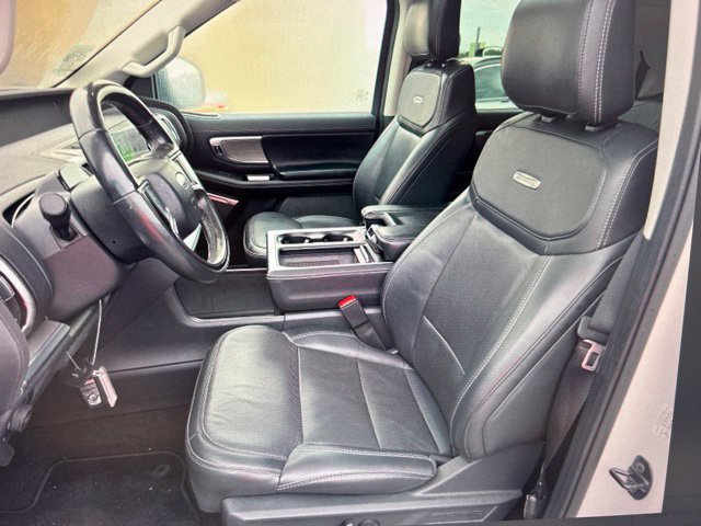 Used 2025 Ford Expedition Max Platinum AWD/4WD image 8