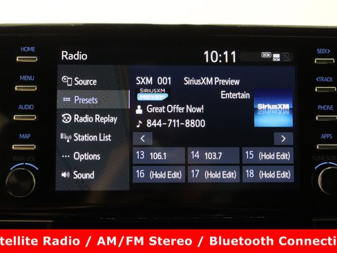 Used 2023 Toyota Sienna XSE image 19