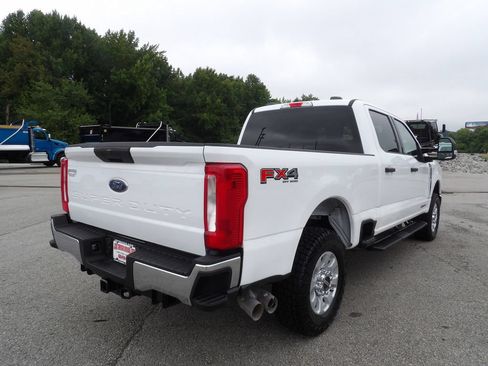 Used 2024 Ford F250 XLT w/ FX4 Off-Road Package AWD/4WD image 7