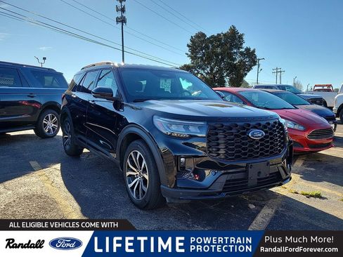Used 2025 Ford Explorer ST-Line w/ Premium Package image 1
