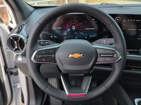New 2026 Chevrolet Equinox LT w/ Safety and Technology Package image 15