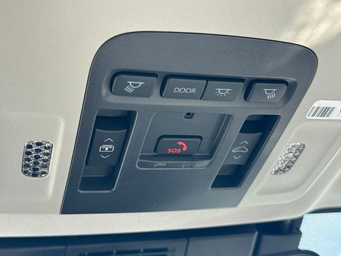 New 2026 Toyota Camry XLE AWD/4WD image 28