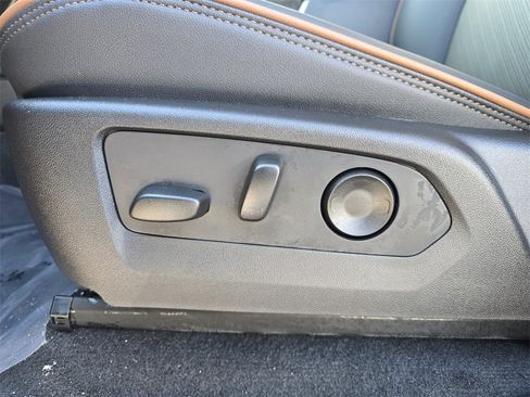 New 2026 GMC Canyon AT4 w/ Technology Plus Package image 14