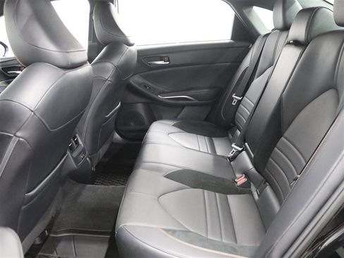 Used 2021 Toyota Avalon XSE image 13