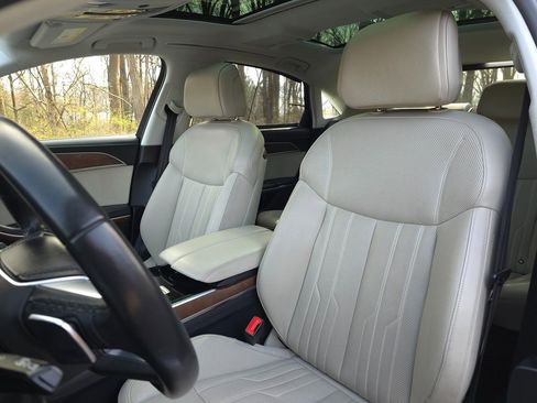 Used 2023 Audi A8 L 3.0T w/ Luxury Package image 14